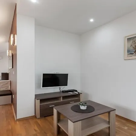 Milda 4 6 Guests Apartamento