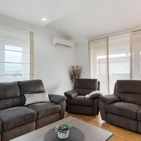 Milda 4 6 Guests Apartamento *